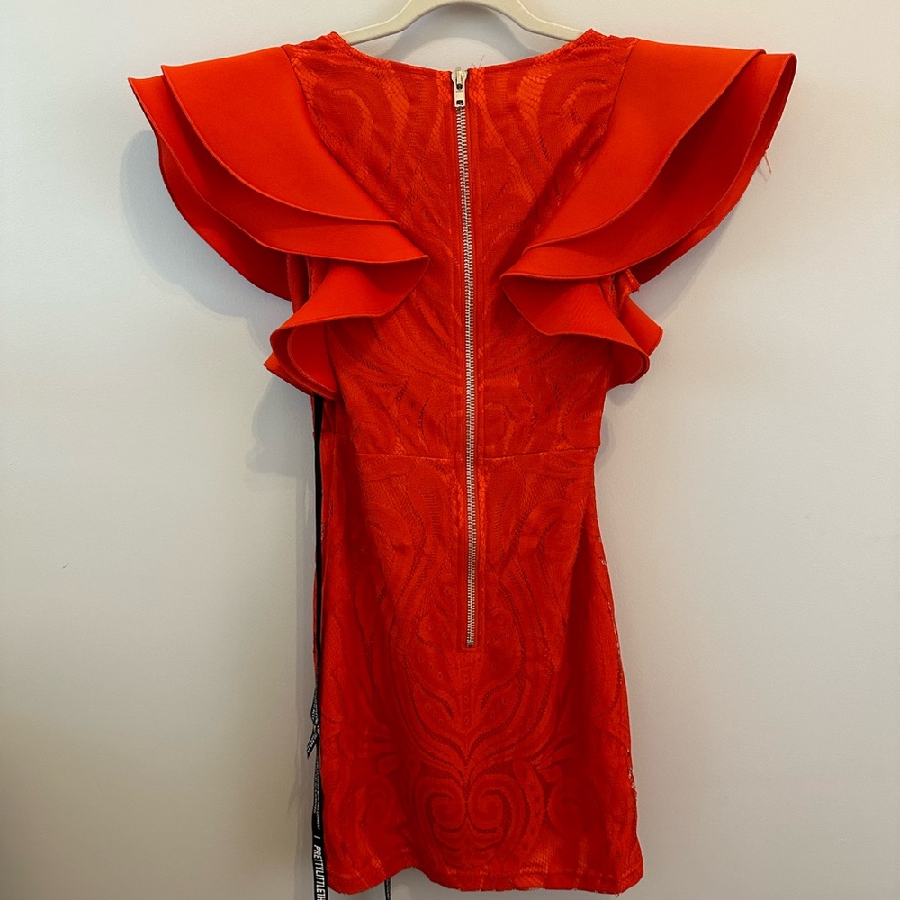 RED LACE RUFFLE DETAIL PLUNGE BODYCON DRESS - Picture 4 of 5